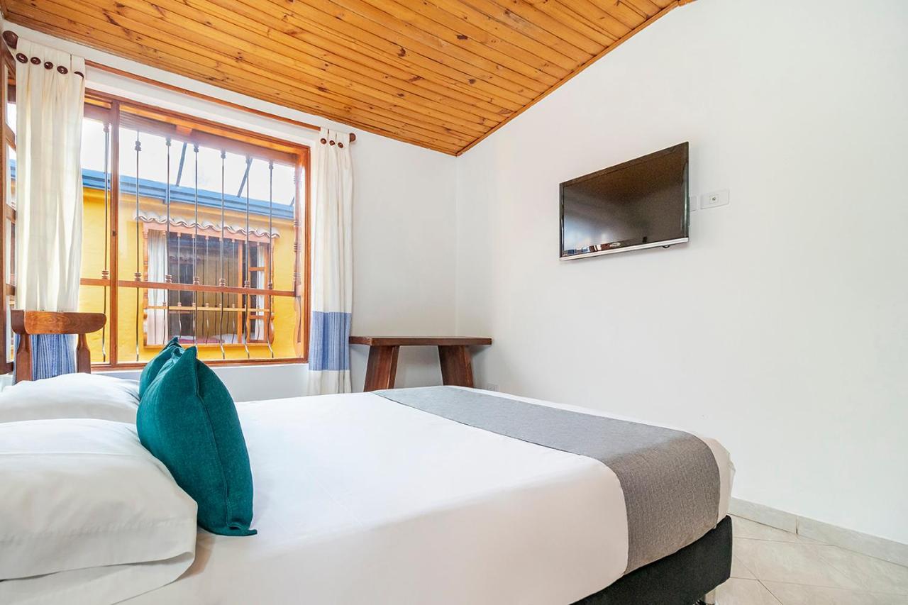 Ayenda Hotel Casona Santa Rosa Chia Ngoại thất bức ảnh