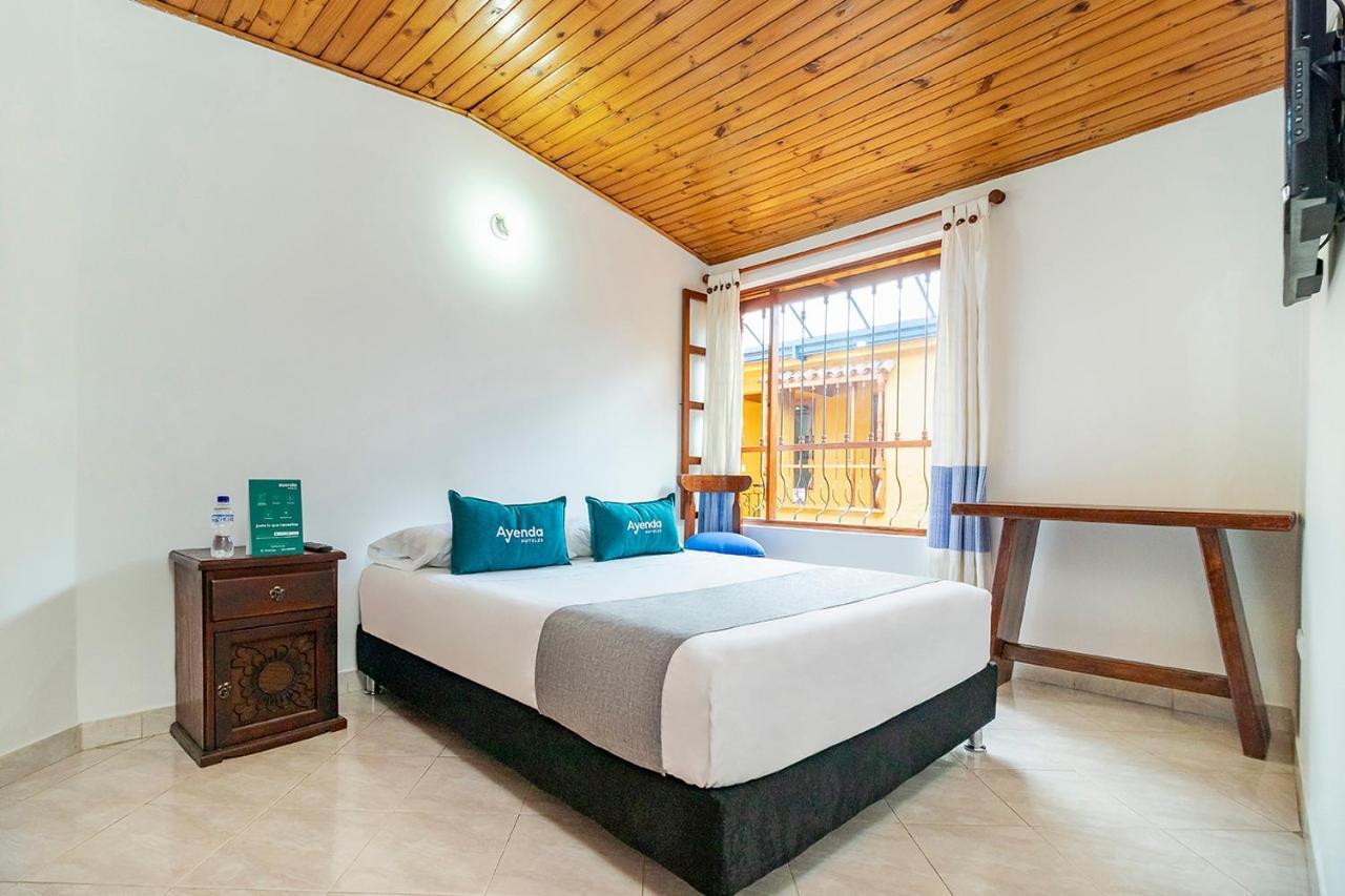 Ayenda Hotel Casona Santa Rosa Chia Ngoại thất bức ảnh