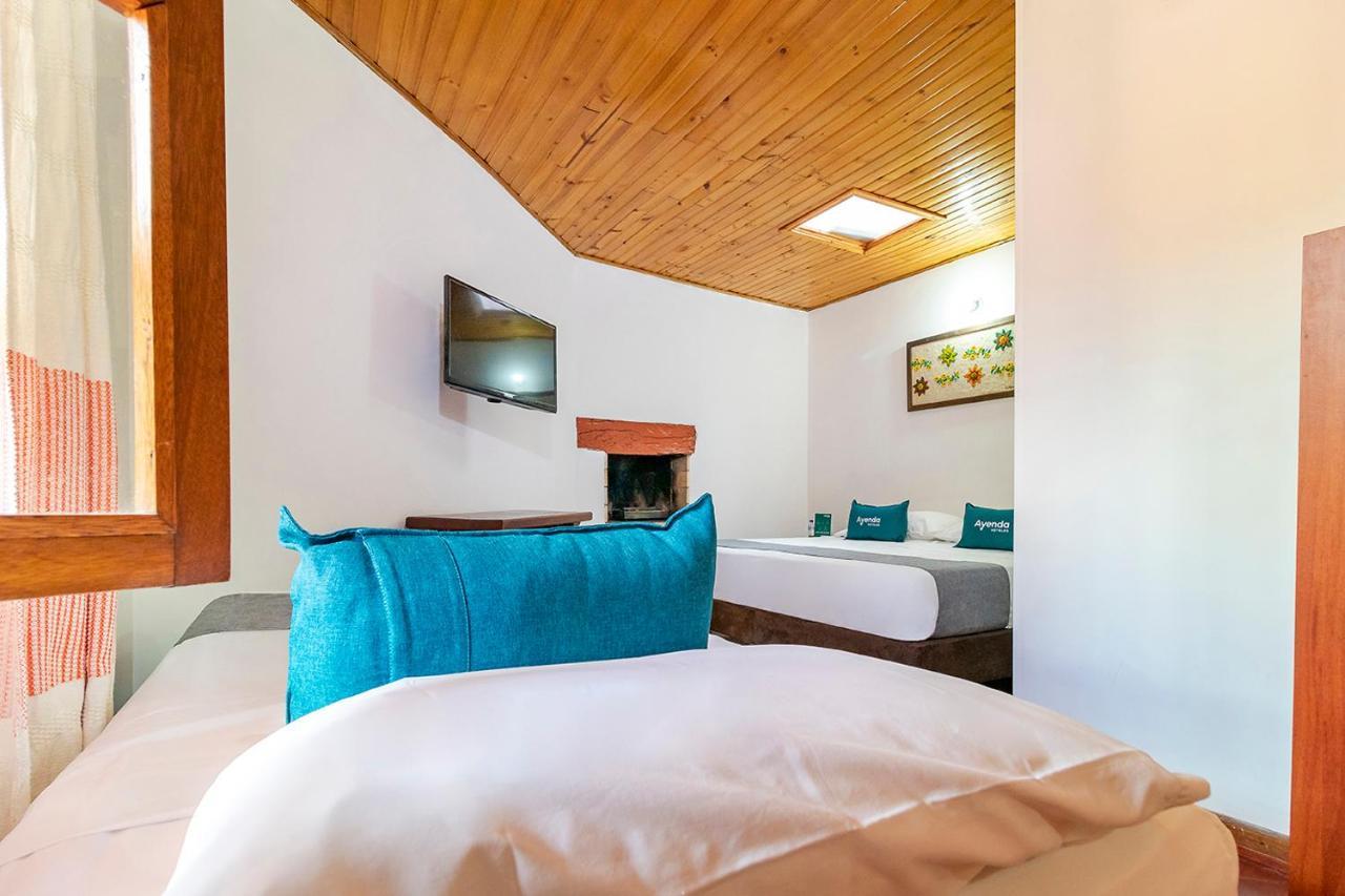 Ayenda Hotel Casona Santa Rosa Chia Ngoại thất bức ảnh