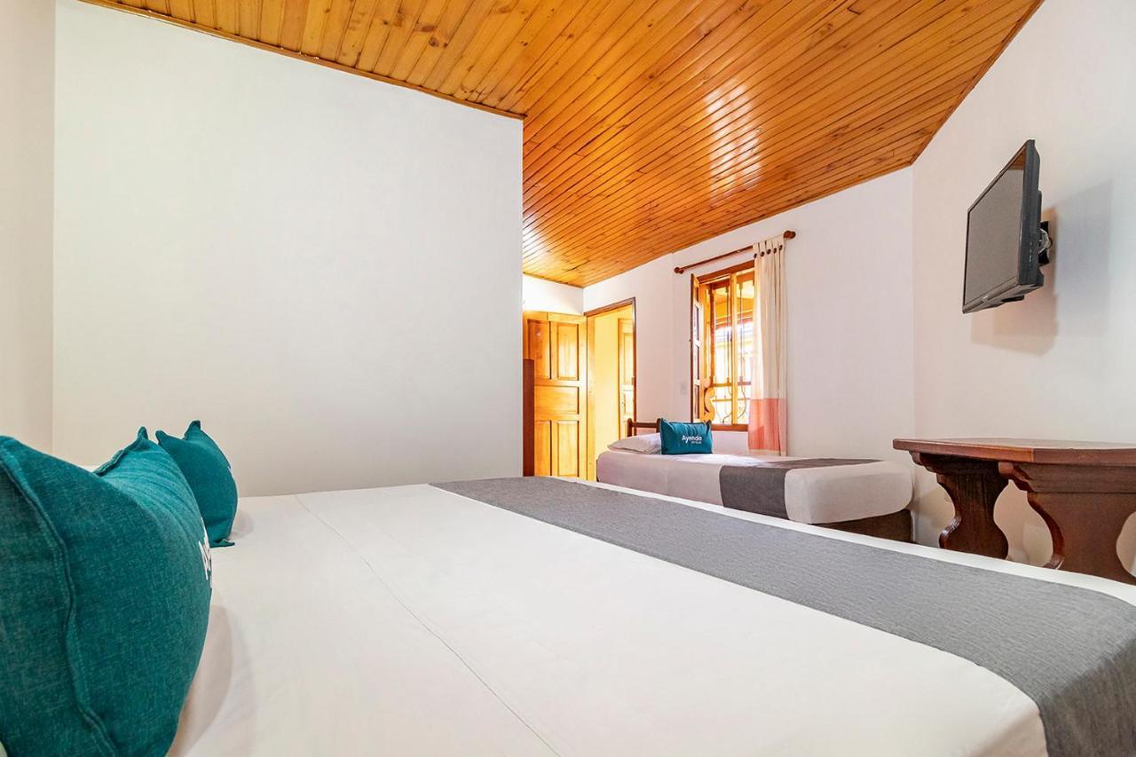 Ayenda Hotel Casona Santa Rosa Chia Ngoại thất bức ảnh